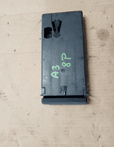 Schowek szufladka półka konsoli deski Audi A3 8P 8P0941561F 2
