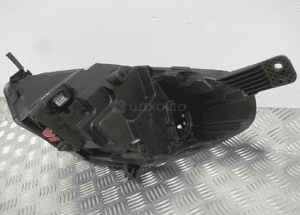 Lampa przednia przód prawa ford fiesta MK8 st full led 2017- 12