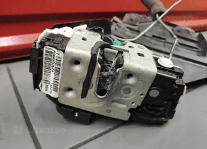 Jeep cherokee liberty kk 07-12r zamek drzwi lewy tył oryginał sprawny 3