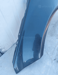 Błotnik lewy przód mercedes W204 lift 6