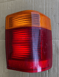 Lampa tylna prawa narożnikowa RANGE ROVER P38