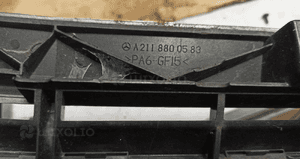 Grill atrapa mercedes W211 e klasa nr A2118800583 3