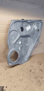 Mechanizm podnośnik szyby prawy tył Mercedes W245  A1697301679 3