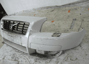 Volvo C30 zderzak przedni 3