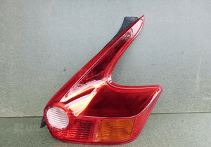 Lampa prawa tylna prawy tył nissan juke 10-14 1