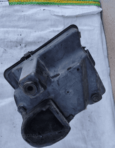Obudowa filtra powietrza dodge caravan iv 4 3.3 V6 4