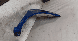 TOYOTA YARIS II 2 BŁOTNIK przedni prawy 8T0 NIEBIESKI 2