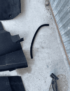 MERCEDES SLK 171 plastik dywan roleta nakładka boczek bagaznika 28