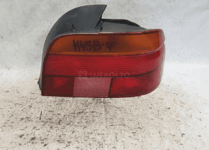 Lampa tylna prawa tył prawo bmw E39 sedan 1
