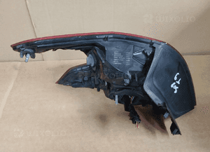 Lampa tył tylna prawa lewa peugeot 308 T9 hb 9677817580 9677817680 4