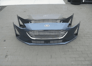 Ford focus MK4 zderzak przedni atrapa kratka 1