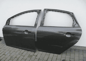 Ford focus MK3 sedan hb drzwi tylne lewe 3