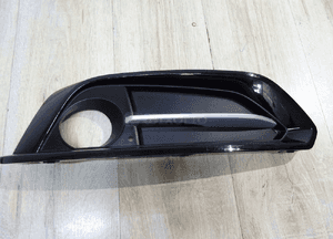 Bmw 1 F20 F22 prawa kratka zderzaka 108336-10 1