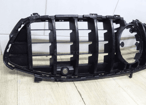 Grill atrapa mercedes cla W118 amg A1188883600 3