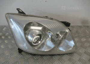 Lampa przednia przód prawa toyota avensis ii T25 soczewka 2003-2006 1