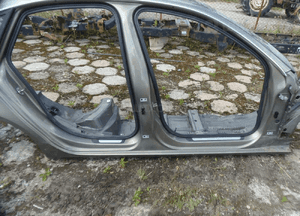 Audi A4 B8 sedan próg słupek środkowy prawy LY1Q
