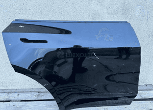 Drzwi tyl tylne prawe tesla model y 2020- bardzo ladne oryginalne 1