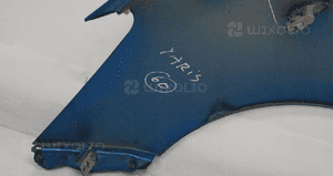 Błotnik przedni prawy toyota yaris ii lift 8T7 2010 11