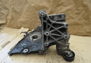 Łapa pompy wtryskowej opel zafira 55196092 4