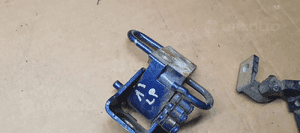 Zawias zawiasy drzwi lewy przód para Audi A3 8P 8E0831411E 4