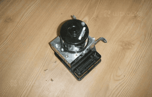 Pompa hamulcowa abs bmw 1 E87 3 E90 6787837 1