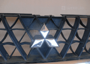 Atrapa grill chłodnic pajero i 1 98-00 MR478597 2