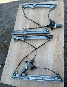 MERCEDES 639 vito viano podnośnik szyby silnik siłownik prawy oryginał lewy 2