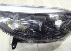RENAULT CAPTUR LAMPA PRZEDNIA prawa 260100855R LLU SOCZEWKA 2