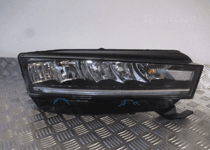 Lampa przednia przód prawa skoda octavia iv 4 full led 5E4941016 2019- 1