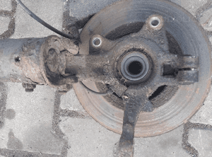 Dacia Logan I zwrotnica piasta przód przednia lewa 1.5 DCI 2