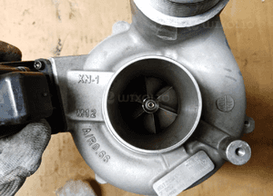 Turbina turbosprężarka Turbo BMW M5 G30 F90 4.4 7852373 8