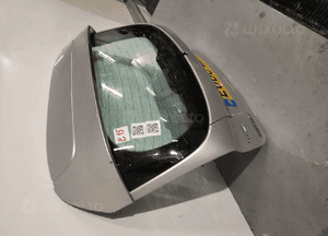 Klapa tył tylna  bagażnika ford fiesta vii MK.7 srebrny 4