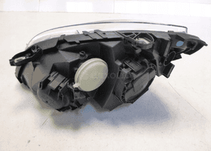 Mercedes b klasa W245 lampa przód xenon prawy 8