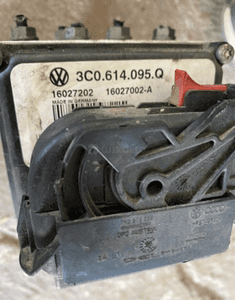 Pompa hamulcowa abs vw passat B6 3C0 2005- 6