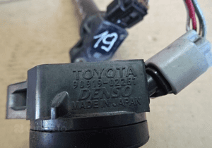 CEWKA ZAPŁONOWA TOYOTA COROLLA YARIS 90919-02257 4