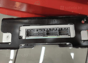 Jaguar xf ii X260 3.0D wzmacniacz audio amplifier mocowanie oryginał 2