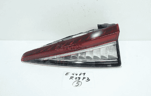 Lampa prawy tył prawa tylna skoda enyaq 5LG 1
