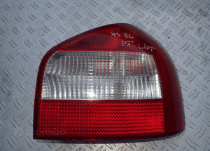 Lampa prawy tył tylna audi A3 8L lift