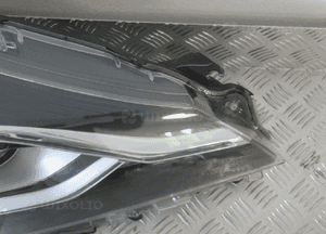 LAMPA PRZEDNIA PRZÓD PRAWA TOYOTA YARIS III 3 LIFT SOCZEWKA 2017-2020 20