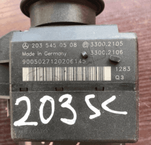 Mecedes C 203 stacyjka rygiel 2035450508 2