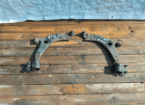 WAHACZ PRAWY LEWY PRZÓD PRZEDNI FORD KUGA MK1 2.0 TDCI 1