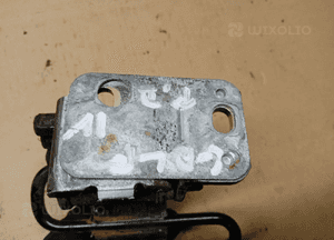Zawias drzwi prawy przedni przód VW Golf IV 4 4B0831412B 6