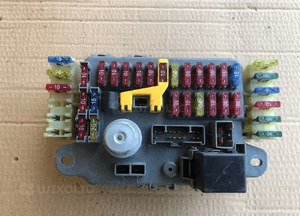 Skrzynka bezpieczników AMR5420 z modułem AMR5360 LAND ROVER DISCOVERY 1 I 2