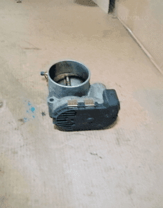 Przepustnica powietrza Audi A6 C5 2.4 078133062B 0280750030 2