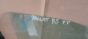 Szyba drzwi prawy przód przednia prawa VW Passat B5 AS2 02r 5