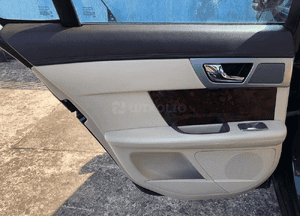 Boczki drzwi komplet Jaguar XF X250 3