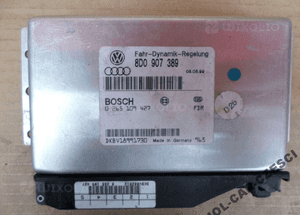 KOMPUTER SILNIKA VW/AUDI 8D0907389 RADOM