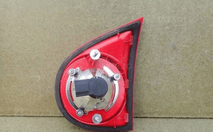 Lampa lewa tylna tył vw passat golf v 5 hb 1K 2
