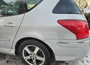 Peugeot 407 SW kombi błotnik tył tylny prawy lewy 1