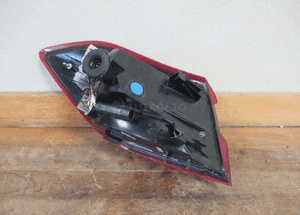 Lampa tylna tył prawa ford fiesta MK8 2017- 7